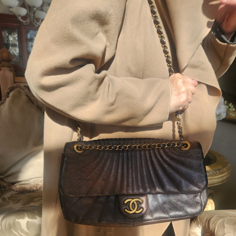 Chanel flap bag - Picture 9 of 9